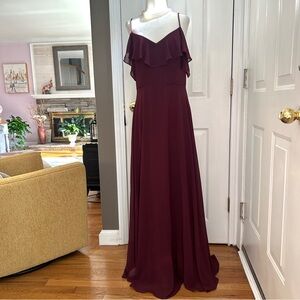 Bill Levkoff Elegant Burgundy Bridesmaid/Evening Gown Size 10